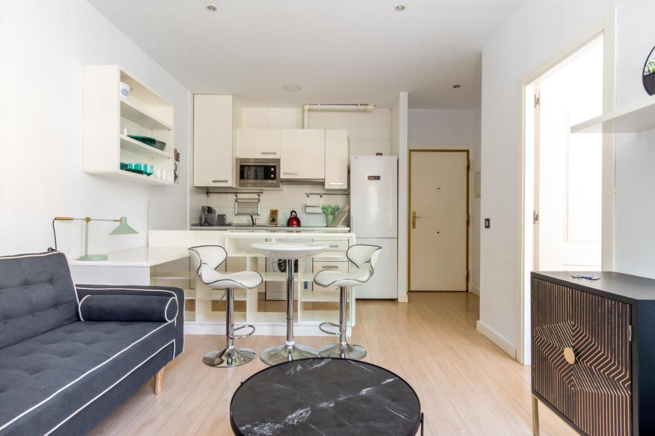 Bright Modern -1Bedroom 1Bath -Cuatro Caminos Мадрид Екстериор снимка