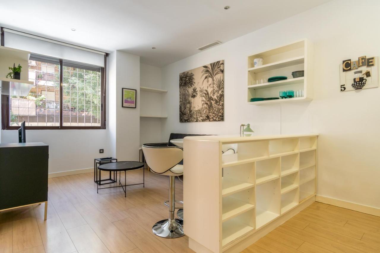 Bright Modern -1Bedroom 1Bath -Cuatro Caminos Мадрид Екстериор снимка