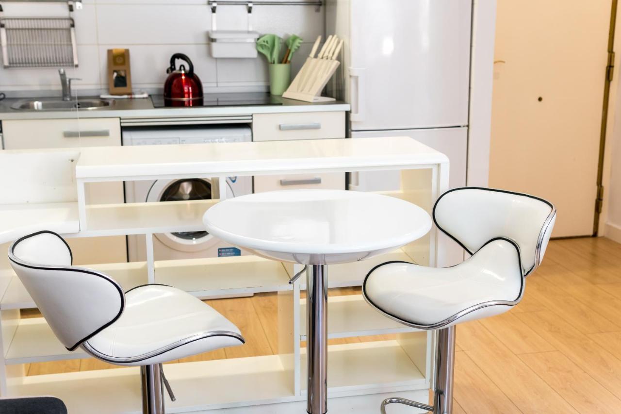 Bright Modern -1Bedroom 1Bath -Cuatro Caminos Мадрид Екстериор снимка